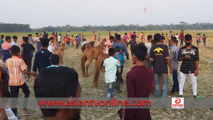 বামনায় ঐতিহ্যবাহী ঘোড়দৌড় প্রতিযোগিতা অনুষ্ঠিত