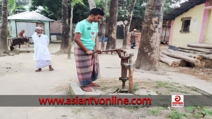 গ্রীষ্মের শুরুতেই তীব্র পানি সংকটে মণিরামপুরবাসী, নলকূপেও মিলছে না পানি