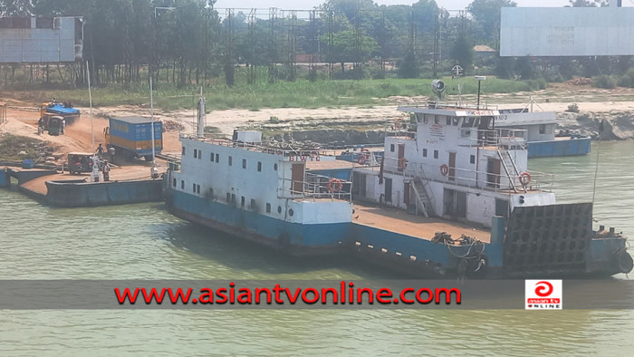 তীব্র তাপদাহে দৌলতদিয়া-পাটুরিয়া নৌপথে কমেছে যাত্রী