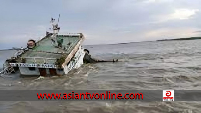 বঙ্গোপসাগরে জাহাজ ডুবি: ১১ নাবিক উদ্ধার, নিখোঁজ ১