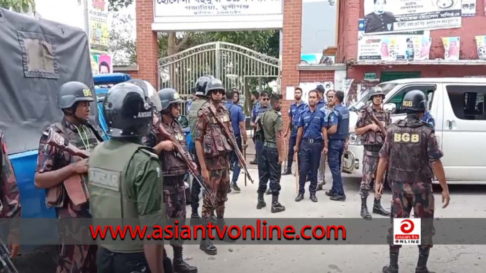 মুন্সীগঞ্জে ভোট কেন্দ্র ২ প্রার্থীর সর্মথকদের মধ্যে সংঘর্ষ