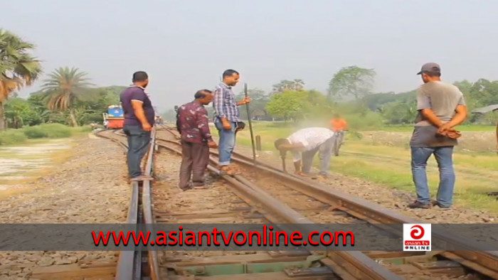 ৫ ঘণ্টা পর বুড়িমারি এক্সপ্রেসের লাইনচ্যুত বগি উদ্ধার, তদন্ত কমিটি গঠন