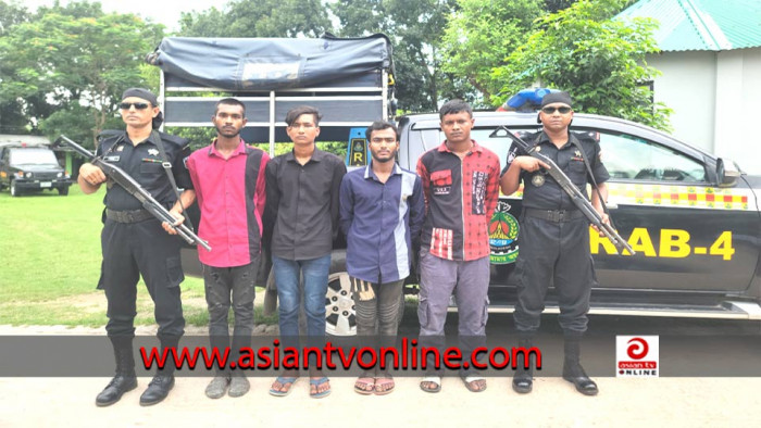 ধামরাইয়ে অটোচালক হত্যার মূলহোতাসহ গ্রেফতার ৪