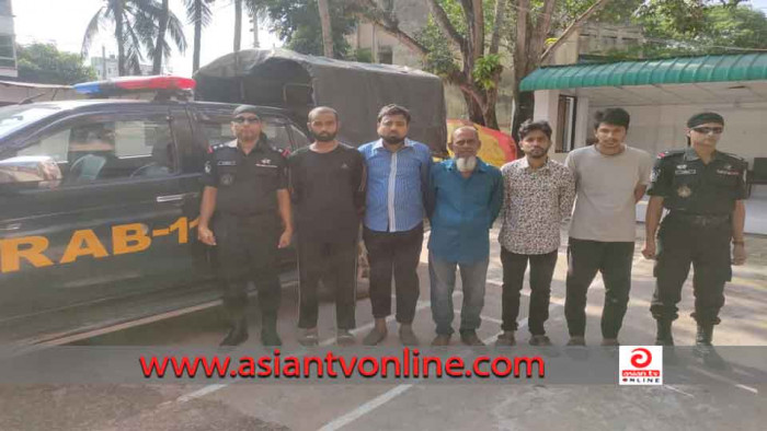কুমিল্লায় পাসপোর্ট দালাল চক্রের মূলহতাসহ গ্রেফতার ৫