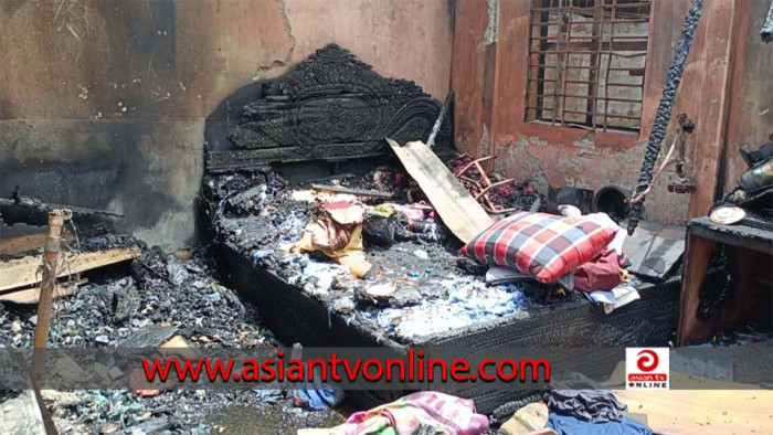 কুড়িগ্রামে ৯ মালিকের ১৭ ঘর আগুনে পুড়ে ছাই