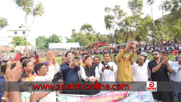 কচুয়ায় ফুটবল টুর্নামেন্টের উদ্বোধন
