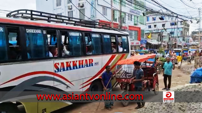 কারফিউ না থাকায় জয়পুরহাটে কিছুটা স্বস্তি