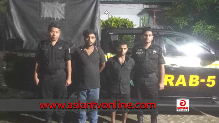 চাঁপাইনবাবগঞ্জে ৬৯ কেজি গাঁজাসহ ২ মাদক কারবারি আটক