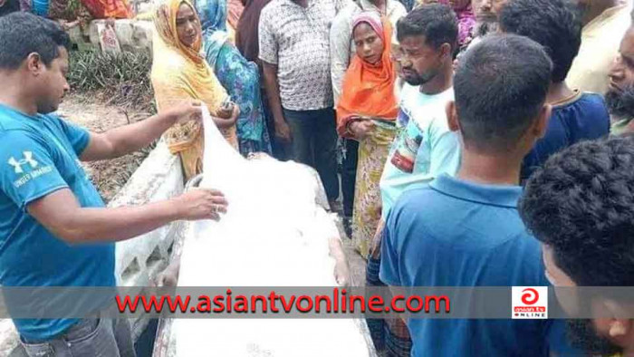 চোর সন্দেহে এক যুবককে বাড়ি থেকে তুলে নিয়ে পিটিয়ে হত্যা