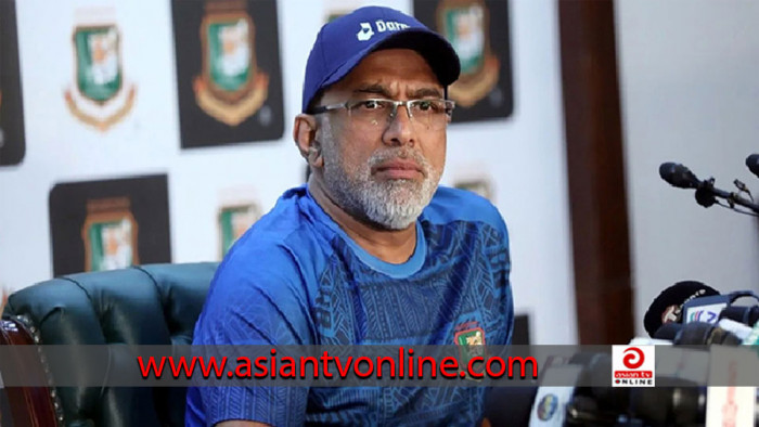 হাথুরুসিংহে বরখাস্ত, অন্তর্বর্তী নতুন হেড কোচ ফিল সিমন্স