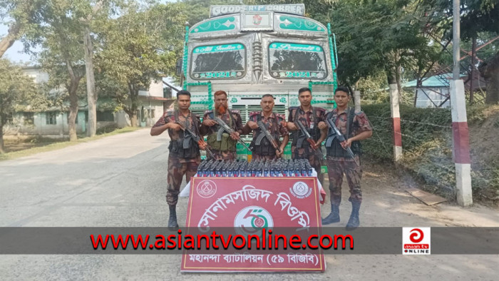 চাঁপাইনবাবগঞ্জে ফেনসিডিল উদ্ধার, ভারতীয় ট্রাক জব্দ