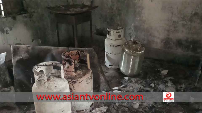 সেনবাগে ব্যবসা প্রতিষ্ঠান পুড়ে ছাই, ৫ লাখ টাকার ক্ষতি