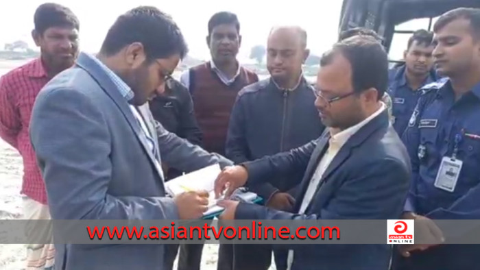ঈশ্বরদীতে অবৈধভাবে মাটি কাটায় লাখ টাকা জরিমানা