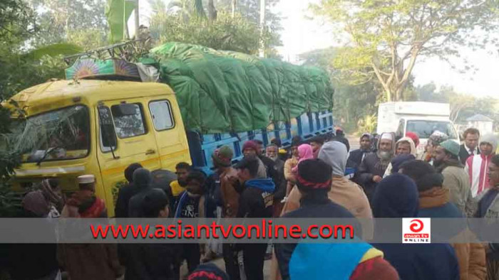 পাবনার সাঁথিয়ায় ট্রাক চাপায় তিন কৃষি শ্রমিক নিহত, আহত ৫