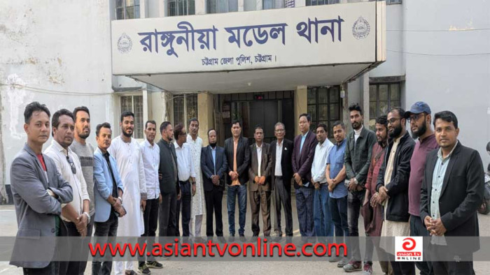 ওসির সাথে রাঙ্গুনিয়া প্রেস ক্লাবের নেতৃবৃন্দের মতবিনিময়