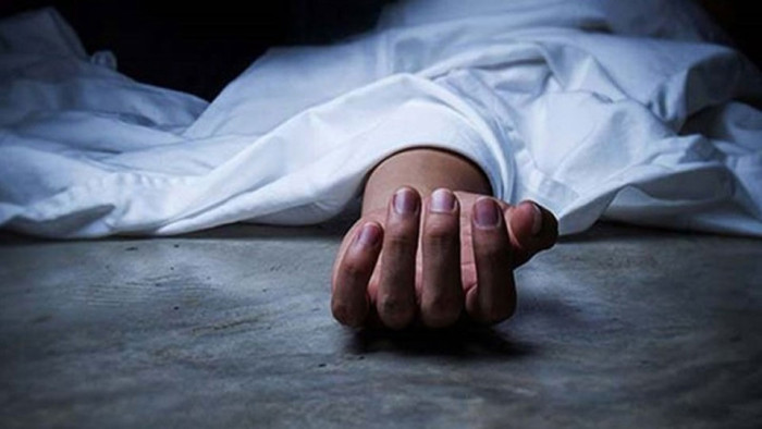 ফকিরহাটে নারীর ঝুলন্ত মরদেহ উদ্ধার