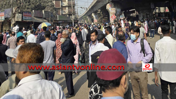 রাজধানীর বিভিন্ন সড়কে সিএনজি চালকদের অবরোধ