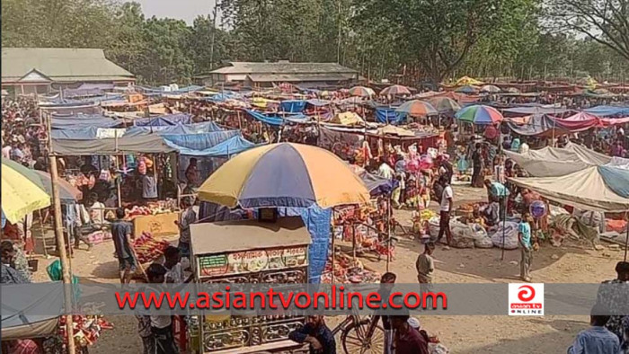 বকশীগঞ্জে অষ্টমী মেলায় মানুষের ঢল