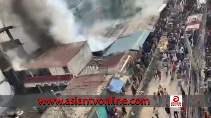 গাজীপুর টঙ্গীতে ভাঙারির গোডাউনে আগুন