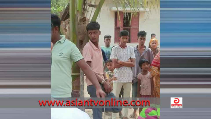 গভীর রাতে শয়ন ঘর থেকে মামি-ভাগিনা আটক