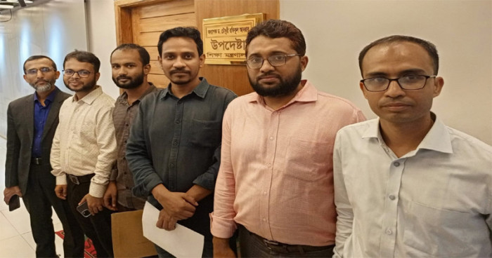 ফেনীতে বিশ্ববিদ্যালয় ও মেডিকেল কলেজ প্রতিষ্ঠার দাবিতে শিক্ষা উপদেষ্টাকে স্মারকলিপি পেশ