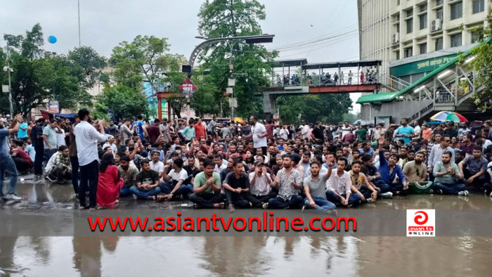 উপাচার্যকে হুঁশিয়ারি: ‘ক্ষমতার মসনদ থেকে কীভাবে টেনে নামাতে হয় ছাত্রদল জানে’