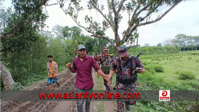 অবৈধভাবে পাথর ও বালু উত্তোলনের দায়ে দুই ব্যক্তিকে কারাদণ্ড