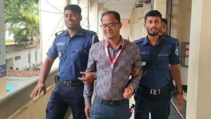 ডিসির স্বাক্ষর জাল করে জমি দখলের অভিযোগে ভুয়া সাংবাদিক আটক