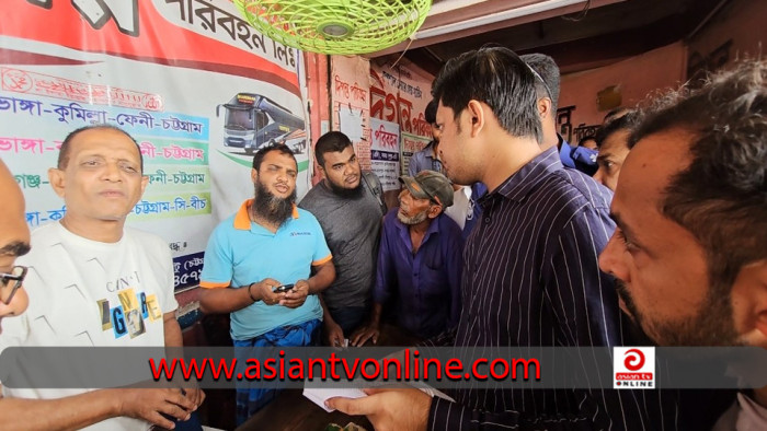 বাগেরহাটে যাত্রীদের কাছ থেকে অতিরিক্ত ভাড়া আদায়, ৮ হাজার টাকা জরিমানা
