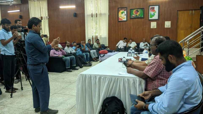 বিশ্ববিদ্যালয় দিবস উদযাপন উপলক্ষে গণমাধ্যমকর্মীদের সঙ্গে উপাচার্যের মতবিনিময়