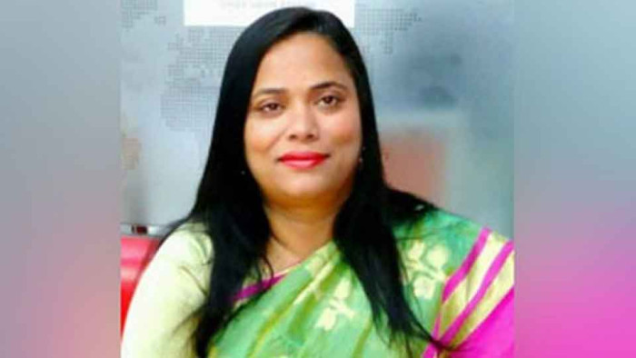 নবাবগঞ্জ থেকে সাবেক এমপি সাবিনা আক্তার তুহিন গ্রেফতার
