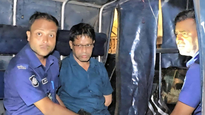 রাঙামাটিতে হোটেল গোল্ডেন হিলে নারীর রহস্যজনক মৃত্যু, পতিতা ও খদ্দেরসহ আটক ৩