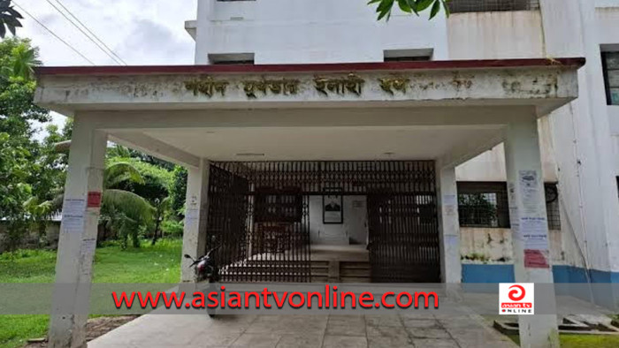 খাবার অব্যবস্থাপনায় সমালোচনার মুখে বেরোবি হল প্রভোস্টের পদত্যাগ